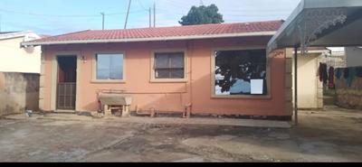 House For Sale in KwaMashu - N section, Durban